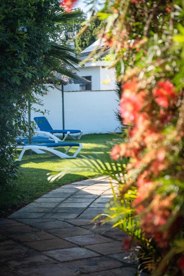 Hostal Cabo Roche Conil De La Frontera Exterior photo